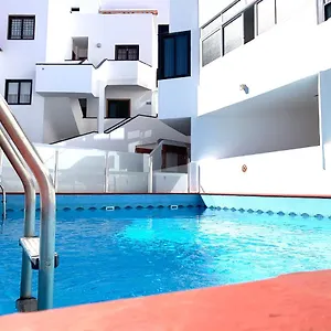 Two Bedroom In Los Cristianos Colina Ii Los Cristianos (Tenerife)